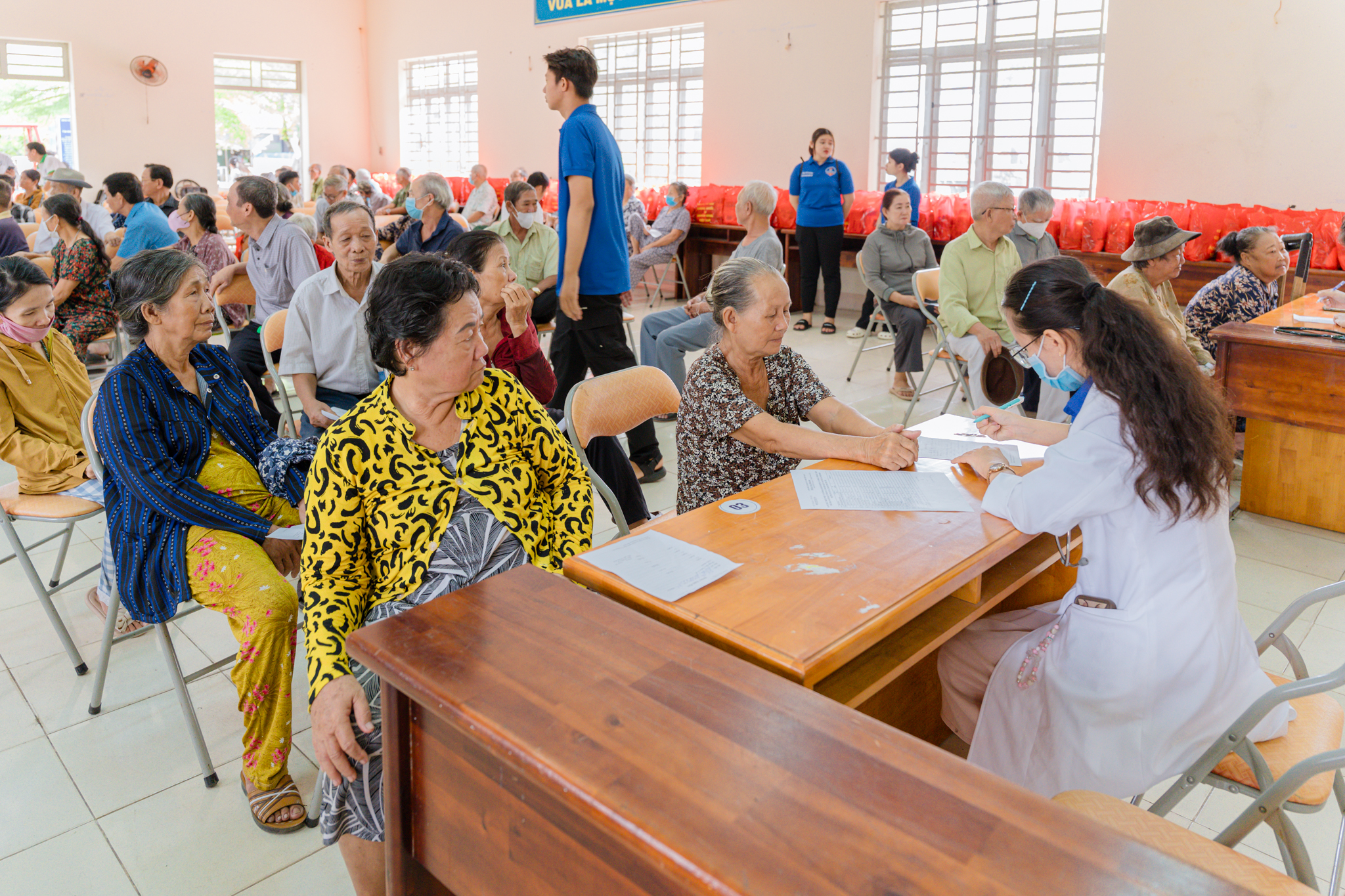 PROGRAM OF FREE MEDICAL EXAMINATION, MEDICATION DISTRIBUTION, AND GIFT-GIVING PROGRAM FOR DISADVANTAGED AND ELDERLY PEOPLE OF MY XUAN WARD, PHU MY CITY IN 2025